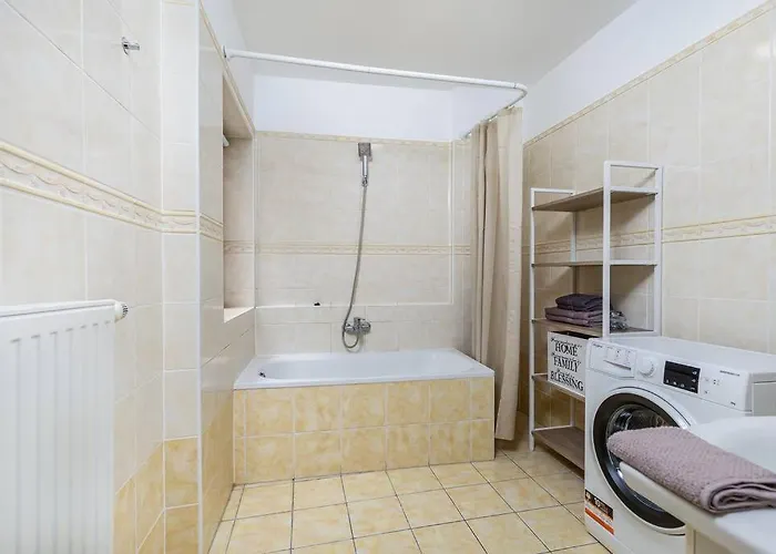 Venus - Opera Ii شقة *